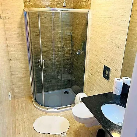 Kotwica Bed and Breakfast 3*