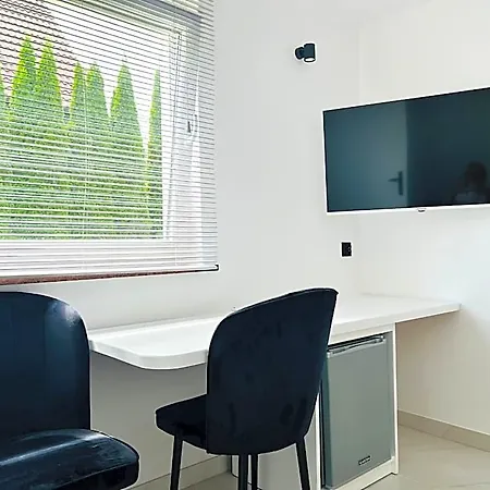 Kotwica Bed and Breakfast 3*