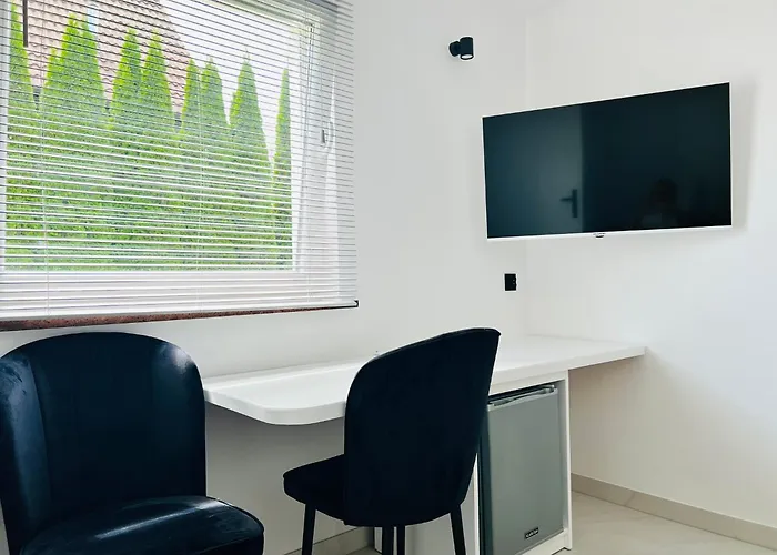 Kotwica ベッド・アンド・ブレックファスト ミエンジボジェ